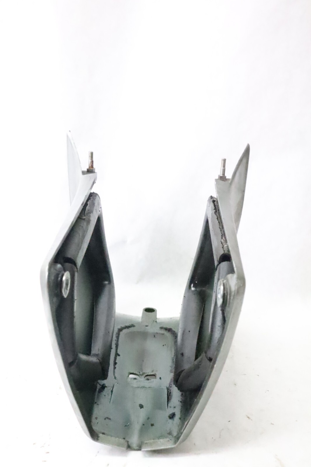 94517M Yamaha Mariner 40HP Outboard Motor Housing Apron Trim Cover OEM 1978-1992 - Image 6