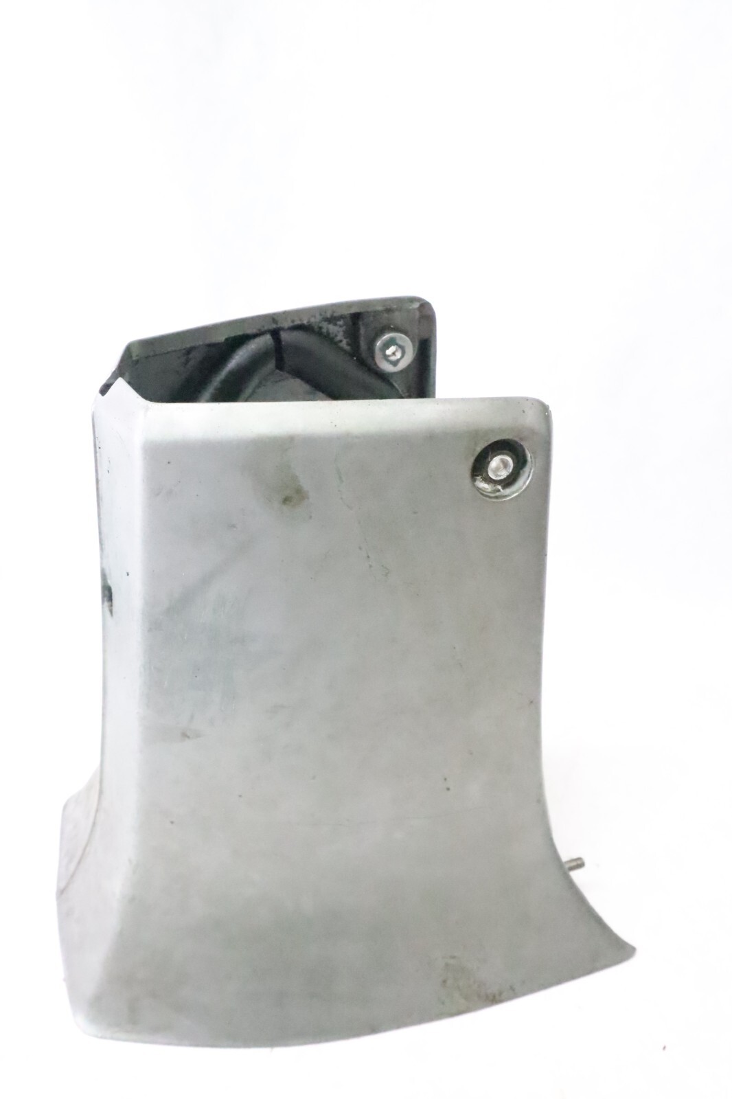 94517M Yamaha Mariner 40HP Outboard Motor Housing Apron Trim Cover OEM 1978-1992 - Image 8