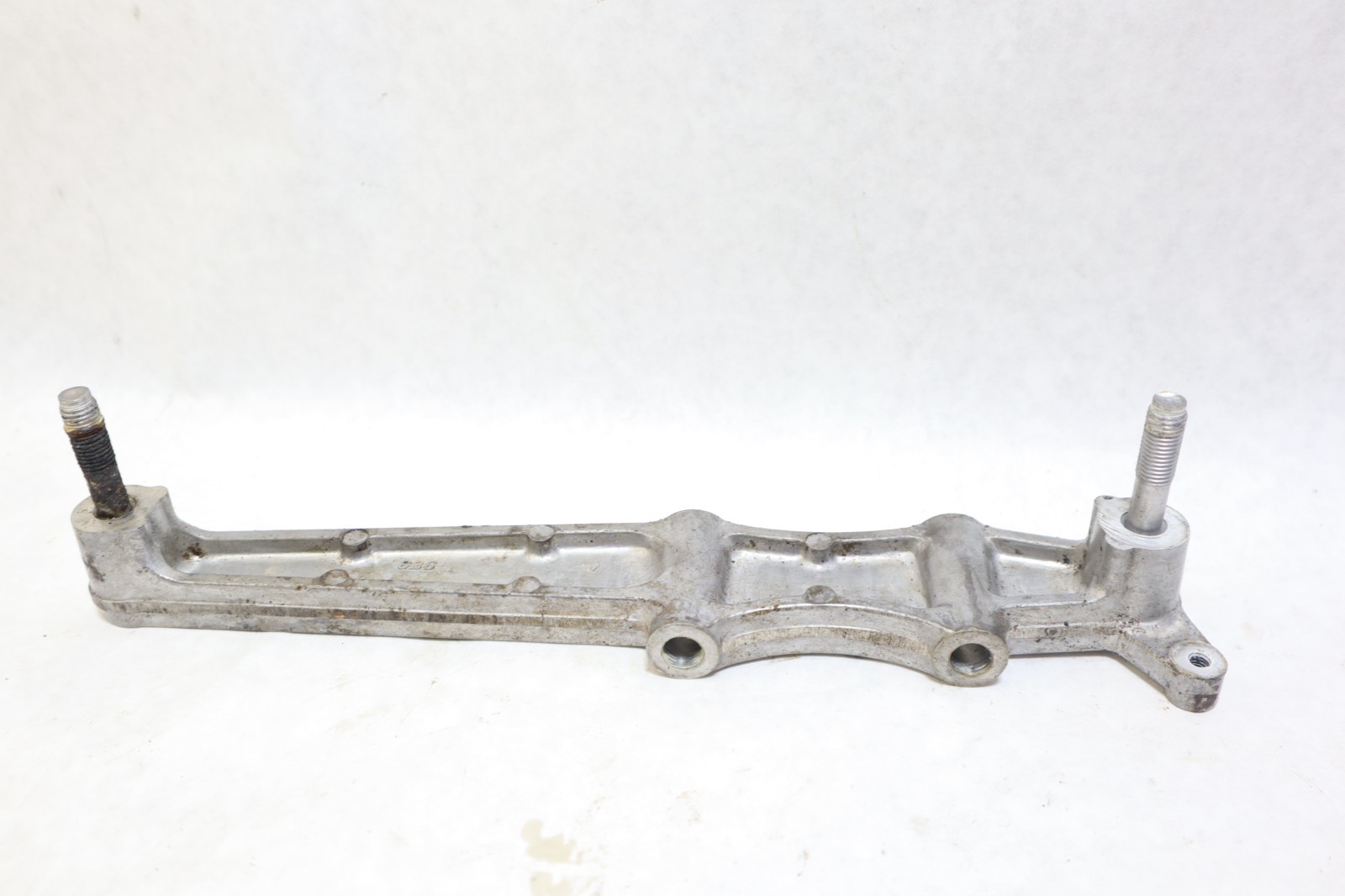 YAMAHA VX110 VX1100 WAVERUNNER OEM OIL COOLER STAY BRACKET MOUNT 6B6-13151-00-94 - Image 6