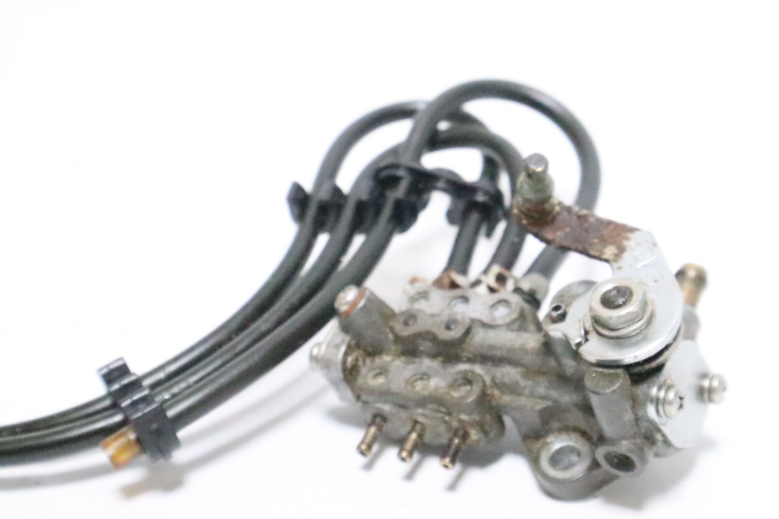 YAMAHA OEM OIL INJECTION PUMP #60V-13200-12-00 - Image 13