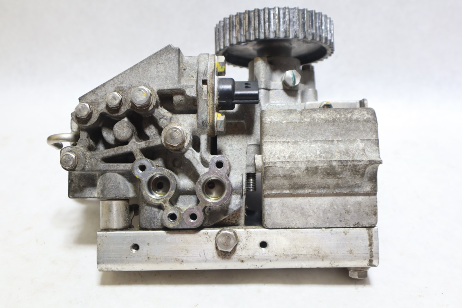 Yamaha 200 HP HPDI 2 Stroke Camshaft Driven Gear PN 68F-12170-01-00 2000-2003 - Image 7
