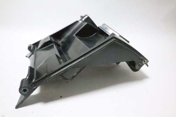 2003-2011  Suzuki DF140 4-stroke outboard center front cover with latch  USED - Image 9