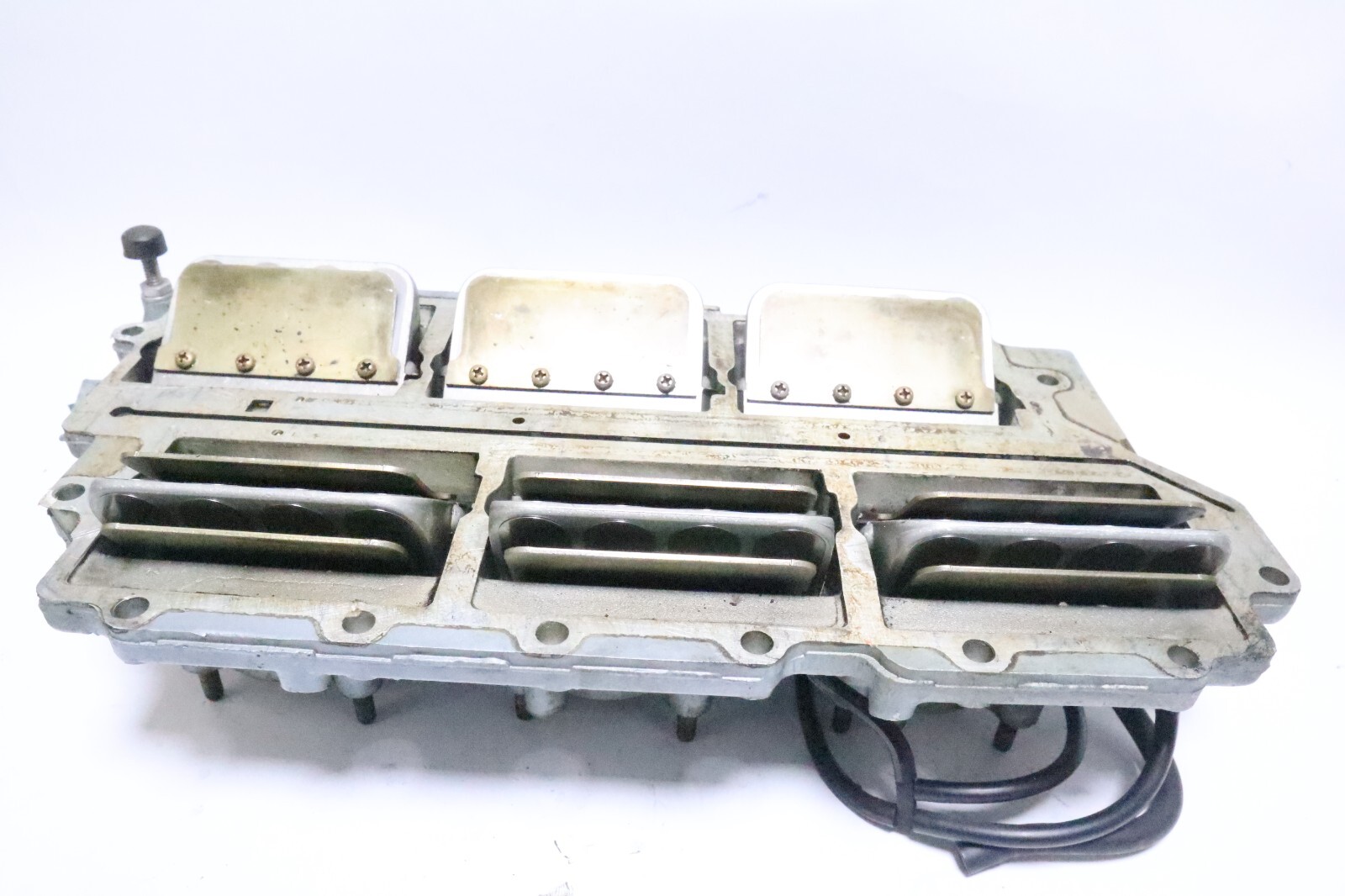 Evinrude 150 HP 2 Stroke Intake Manifold ASSY PN 0394366 Fits 1984-1992 - Image 8