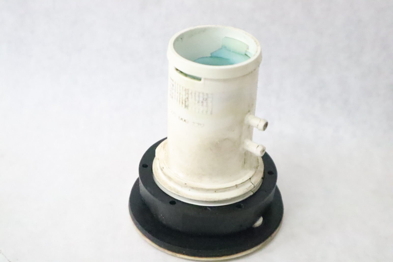 Seadoo 2001 RX Di 947 Oil Cap & Filler Neck Assembly Fresh Water 275000234 - Image 6