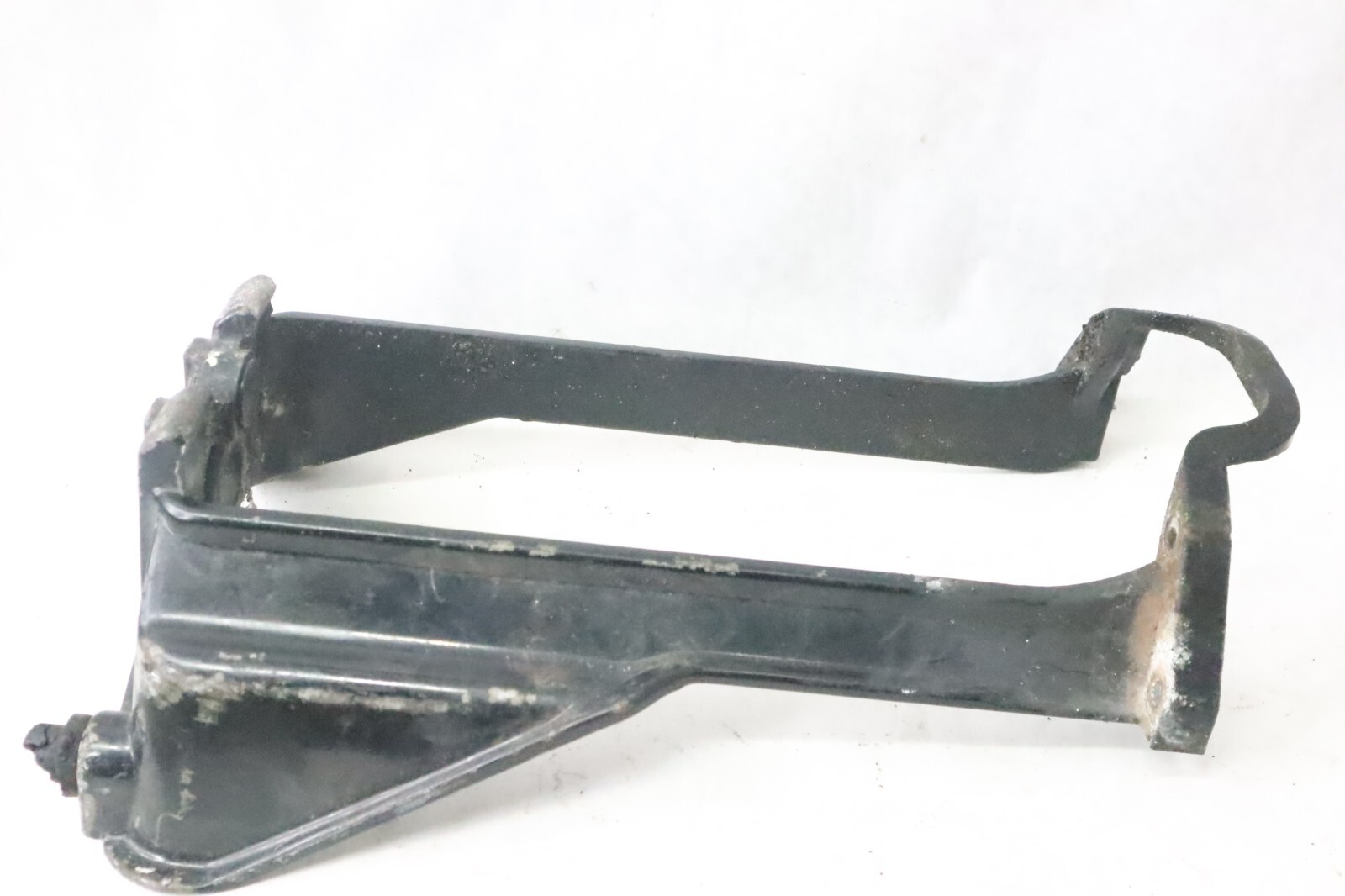 720201 Mercury 50 HP 4 CYL Outboard Hood Rear Support Bracket Fits 1971-1989 OEM - Image 7