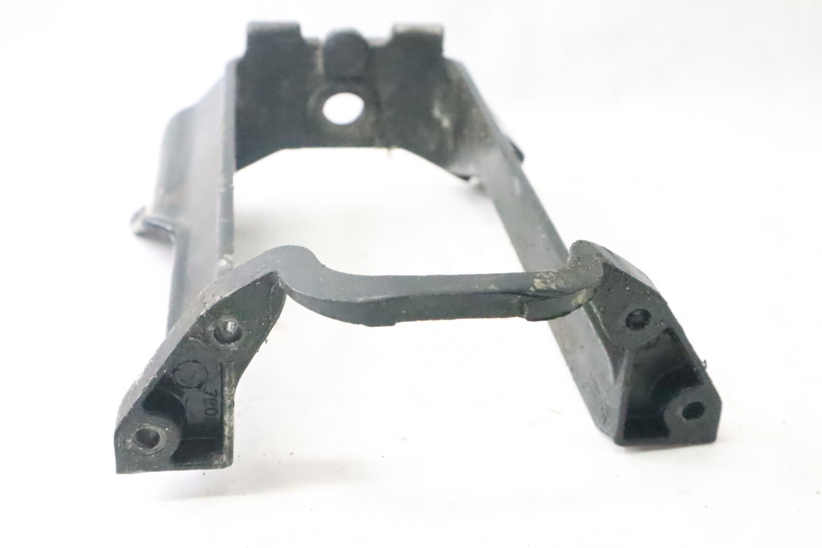 720201 Mercury 50 HP 4 CYL Outboard Hood Rear Support Bracket Fits 1971-1989 OEM - Image 8