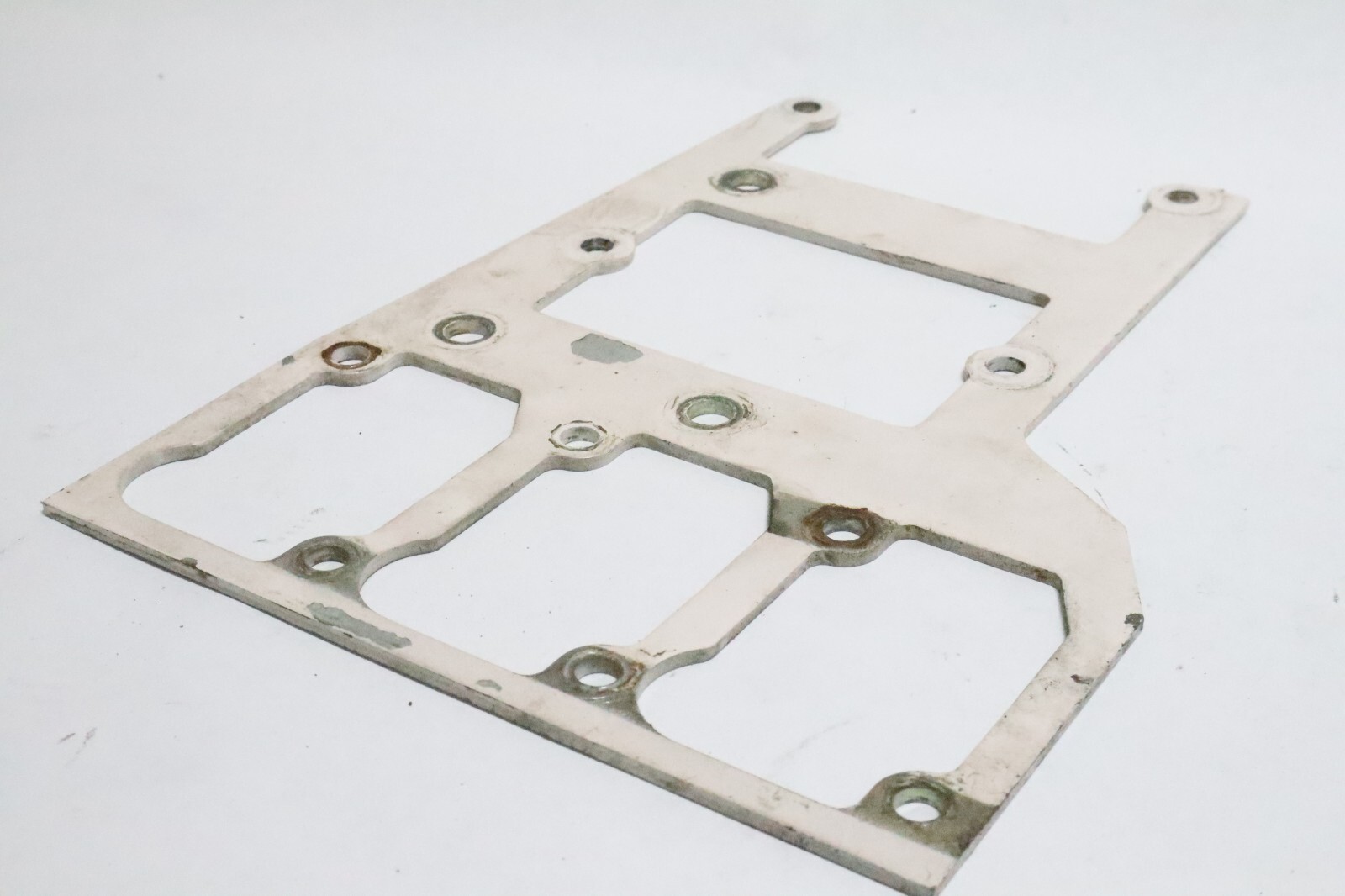 F616358 Force Chrysler 85HP 3 Cylinder Ignition Coil CD Bracket - Image 6