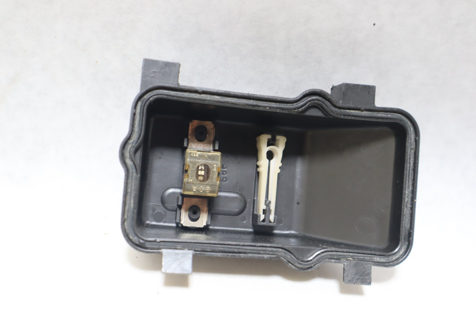 Yamaha HPDI 150hp 200hp outboard fuse box cover (68F-85544-00-00) - Image 8