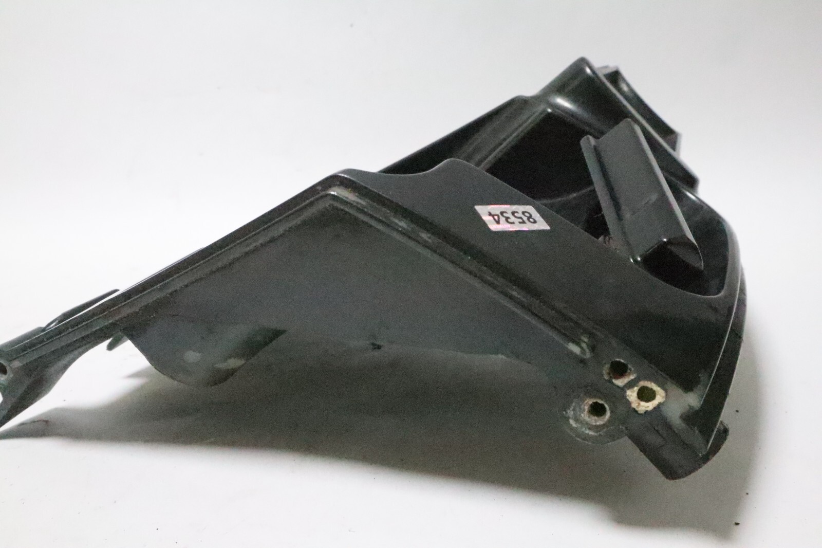 2003-2011 Suzuki DF140 4-stroke outboard center front cover with latch - Image 11