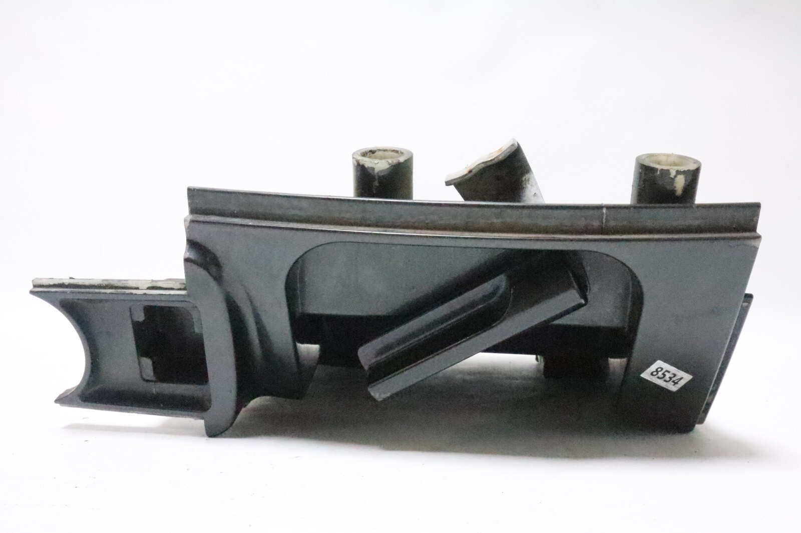 2003-2011 Suzuki DF140 4-stroke outboard center front cover with latch - Image 17