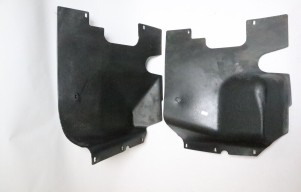 05 Polaris Ranger EFI 700 4x4 Right  left Side Inner Fender Splash Guard USED