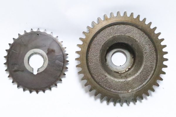 OIL PUMP DRIVE GEAR +CAM GEAR JOHNSON SUZUKI 90-140 HP 4 STROKE  USED