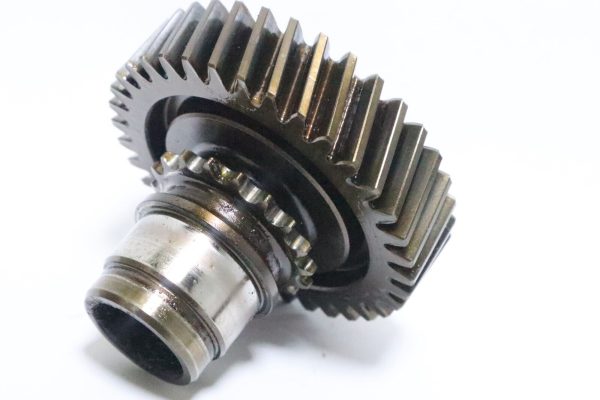 12732-90J00 Suzuki 2020 Driven Gear 90 100 115 140 HP 18/36 Teeth  USED - Image 4