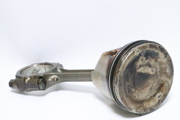 PISTON / ROD ASSY JOHNSON SUZUKI 140 HP 4 STROKE 5033913, 5033522 USED - Image 2