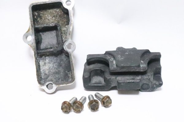 UPPER ENGINE MOUNT THRUST MOUNT + COVER  SUZUKI 90-140 HP 4 STROKE 54125-90J10 USED - Image 5