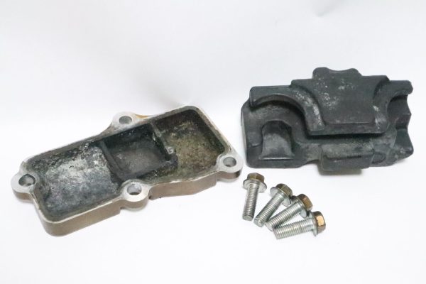UPPER ENGINE MOUNT THRUST MOUNT + COVER  SUZUKI 90-140 HP 4 STROKE 54125-90J10 USED - Image 8