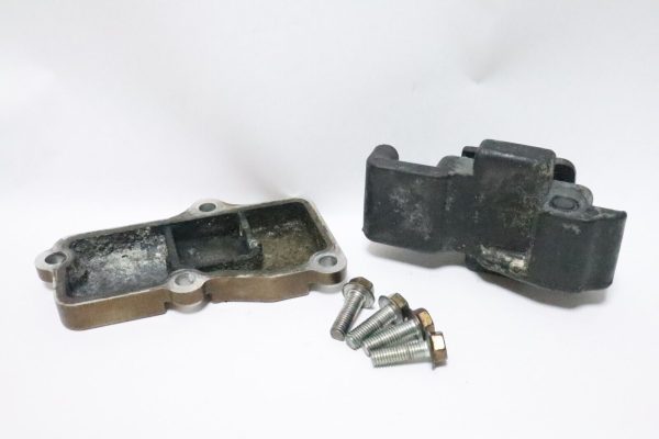 UPPER ENGINE MOUNT THRUST MOUNT + COVER  SUZUKI 90-140 HP 4 STROKE 54125-90J10 USED - Image 9