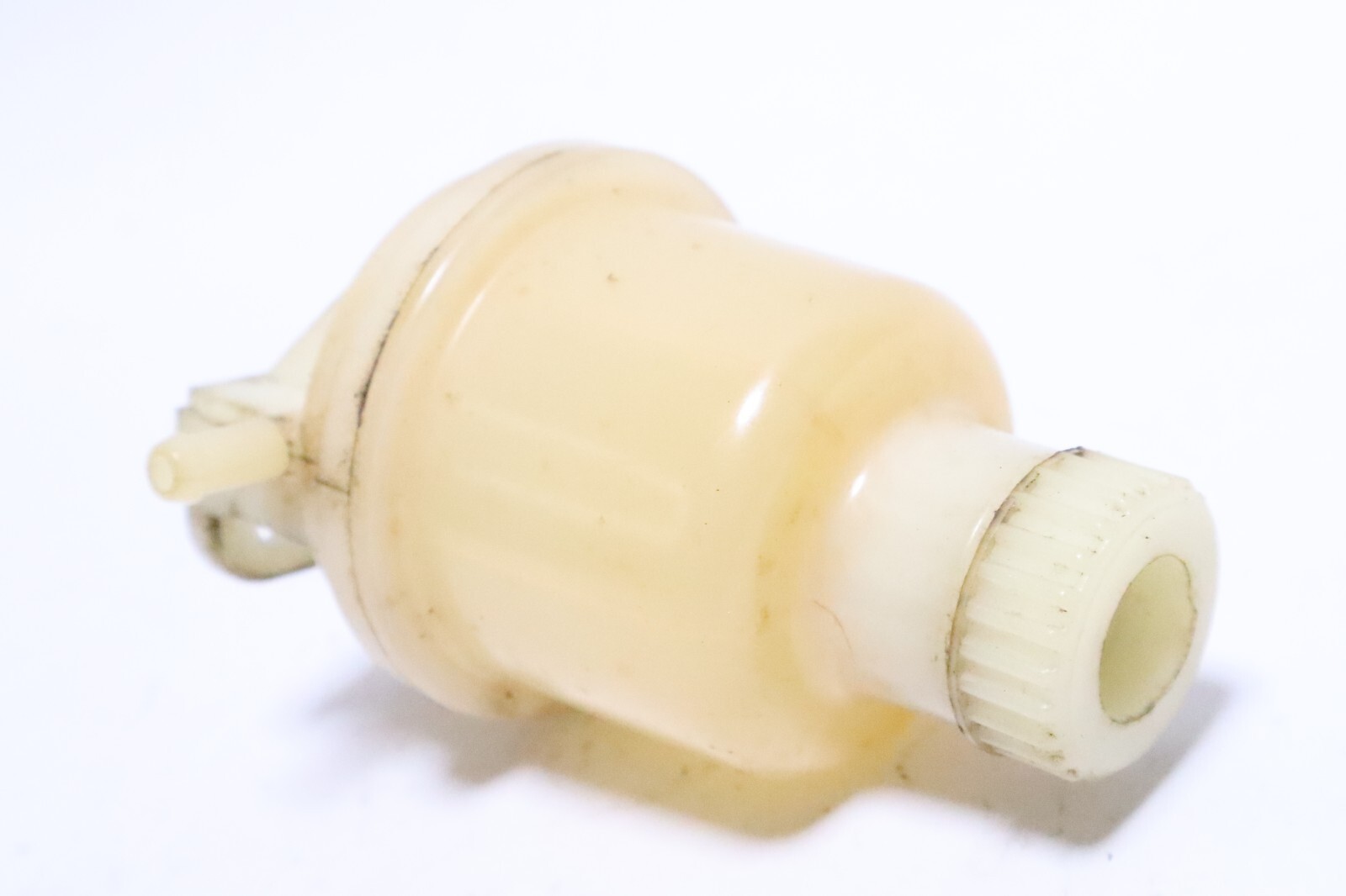 Yamaha OEM FILTER VENT ASSEMBLY F2F-6214A-00-00 PWCT - Image 5