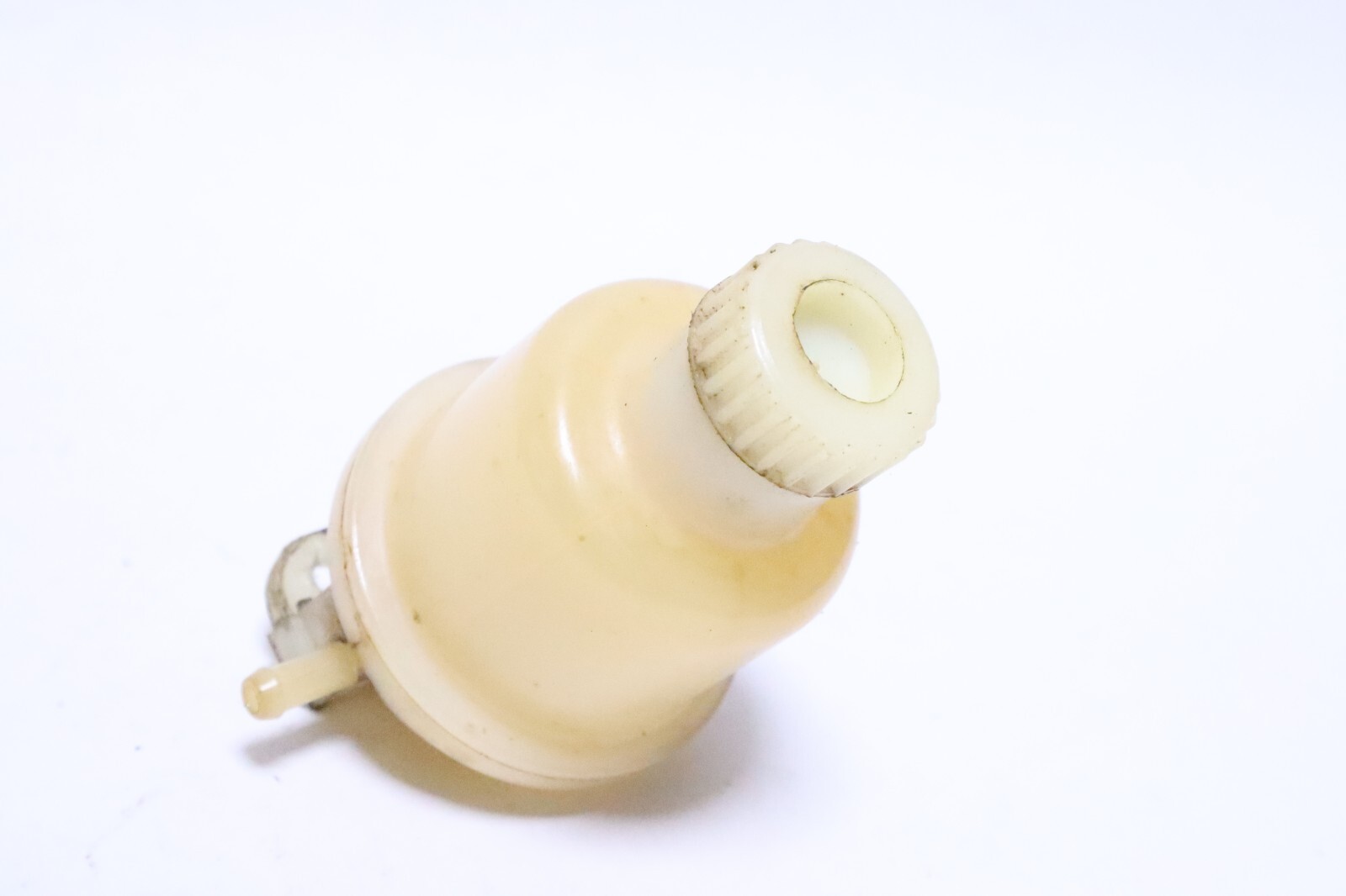 Yamaha OEM FILTER VENT ASSEMBLY F2F-6214A-00-00 PWCT - Image 8