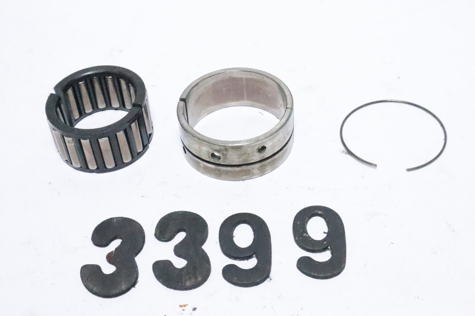 EVINRUDE JOHNSON SPLIT BEARING LINER PART NO. 0310433 0378252 - Image 2