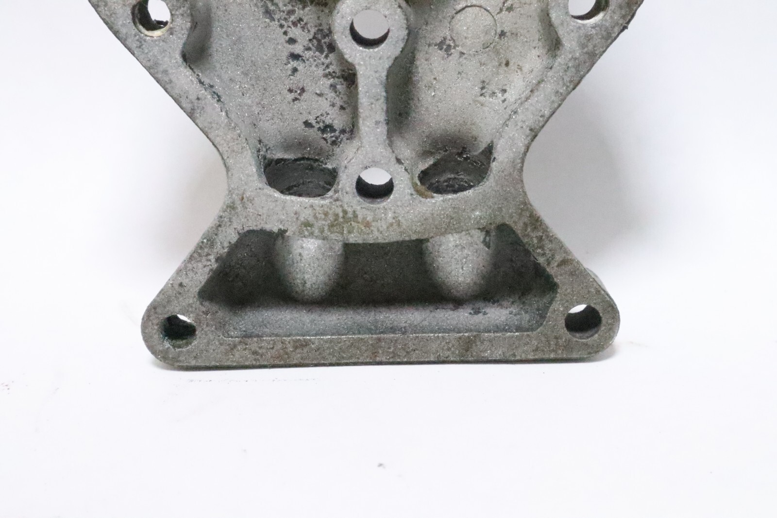 YAMAHA OEM CYLINDER HEAD COVER #6G5-11191-00-9M - Image 11