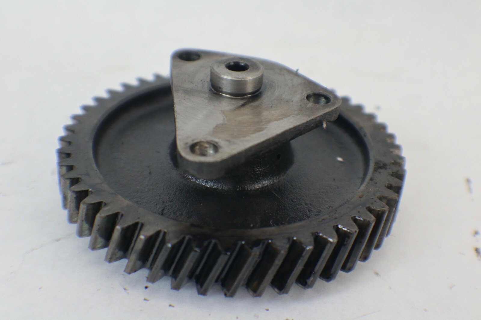 John Deere 430 455 F935 755 Yanmar diesel 3TNA72UJ Idle gear stub shaft - Image 6