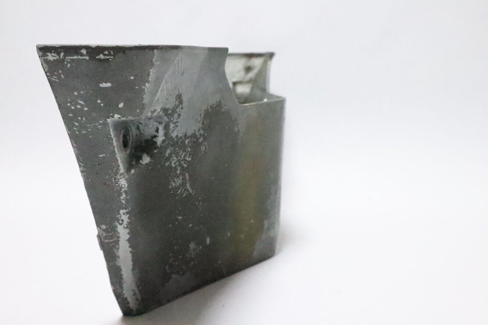 61131-87D00-0ED suzuki ENGINE HOLDER FRONT 150 200 225 Hp dt150 dt200 dt225 USED - Image 9