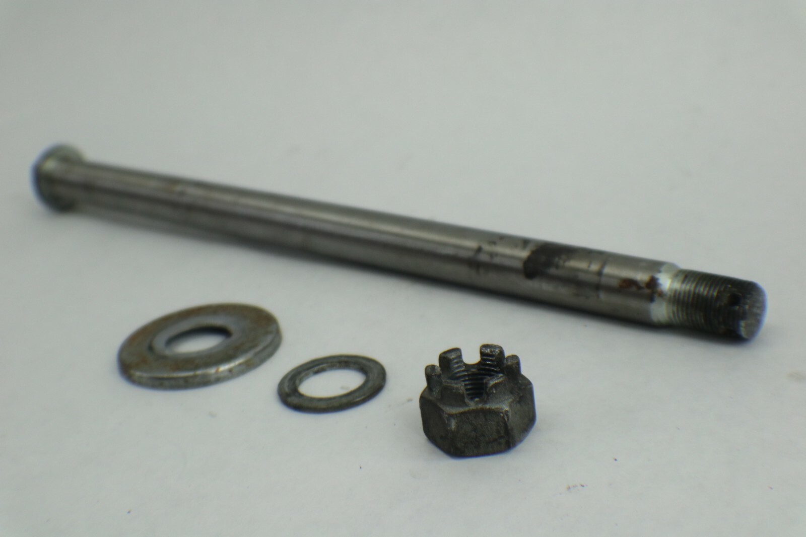 Kawasaki REAR AXLE 87-06 ZG1000 86-03 ZG1200 87-97 VN1500 w/MISC SPACER COLLAR - Image 11