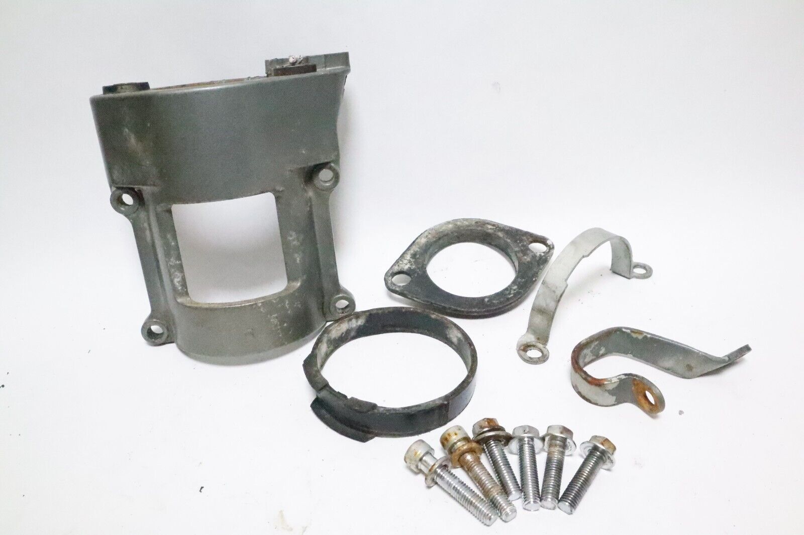 Suzuki DT 150-200-225 HP Starting Motor Bracket 31911-87D11-0ED EFI USED - Image 11