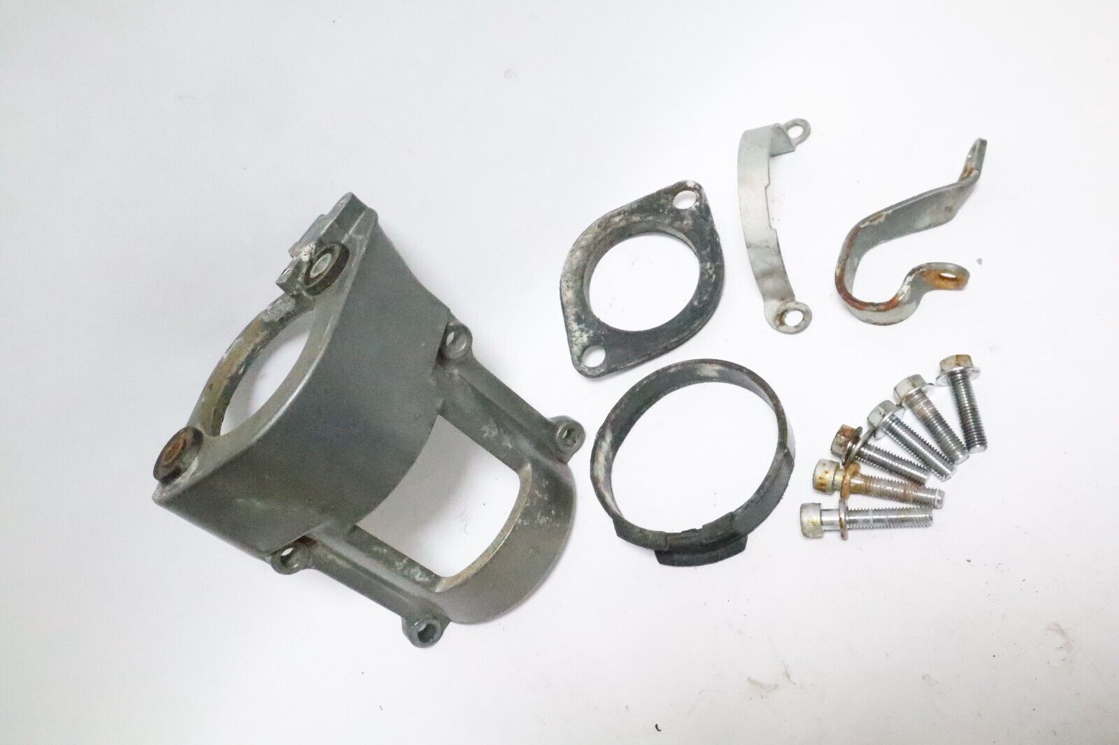 Suzuki DT 150-200-225 HP Starting Motor Bracket 31911-87D11-0ED EFI USED - Image 12