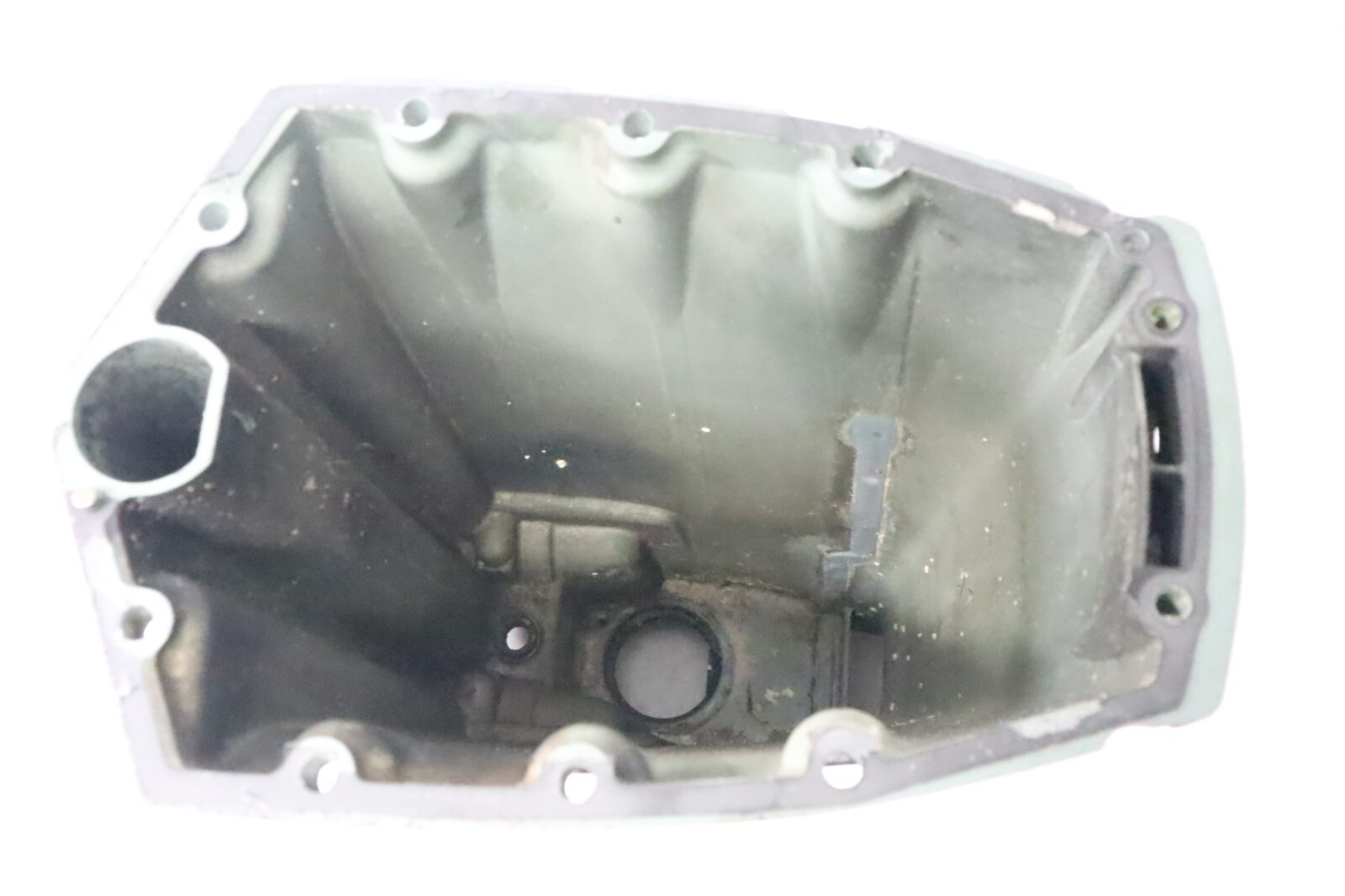 Yamaha Outboard 75 85 90 HP 2 Stroke Upper Casing Mid Section 688-45111-04-4D - Image 9