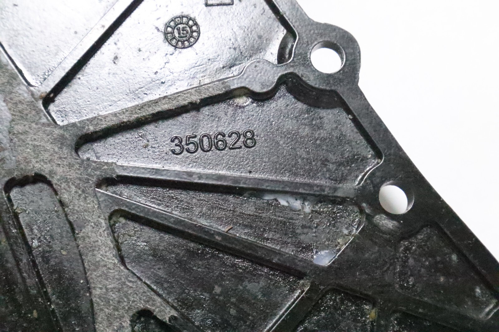 0350628 Crankcase Water Cover for Evinrude Johnson 40-60 Hp Outboard 2004-Newer - Image 11