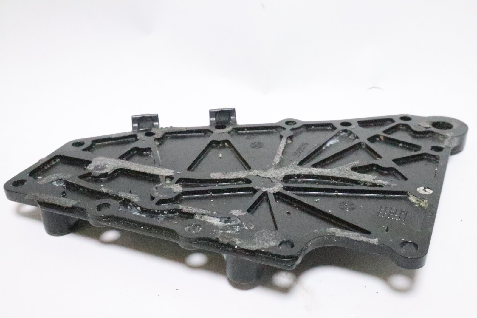 0350628 Crankcase Water Cover for Evinrude Johnson 40-60 Hp Outboard 2004-Newer - Image 13