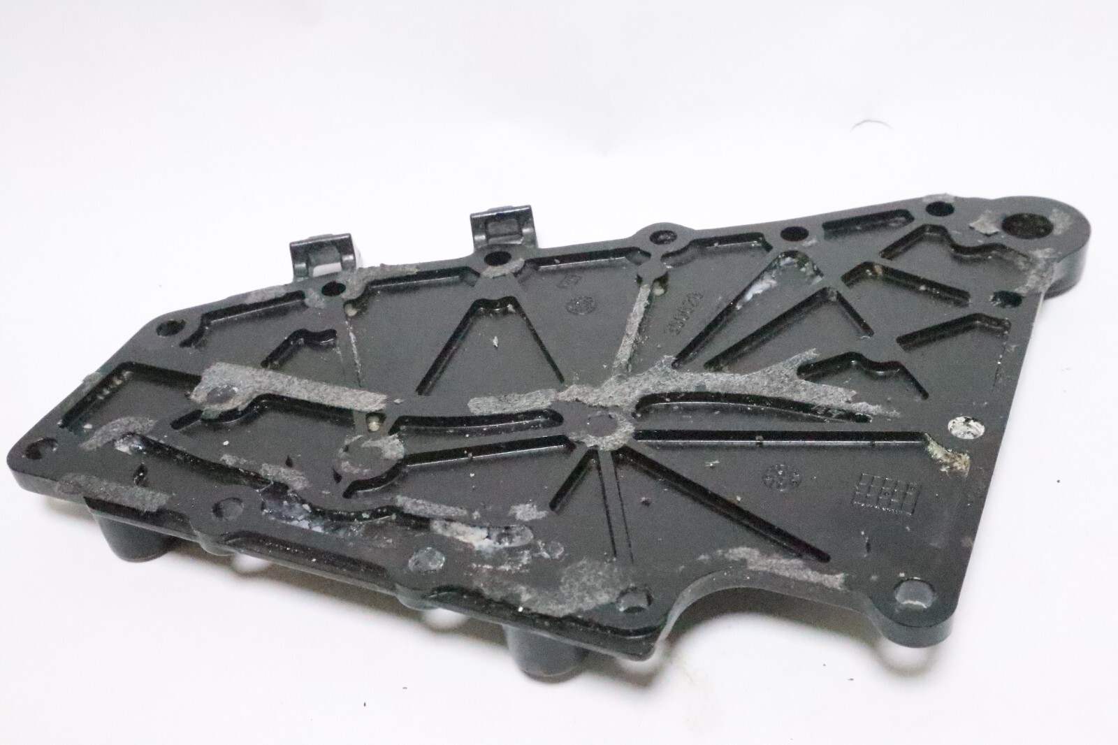 0350628 Crankcase Water Cover for Evinrude Johnson 40-60 Hp Outboard 2004-Newer - Image 14