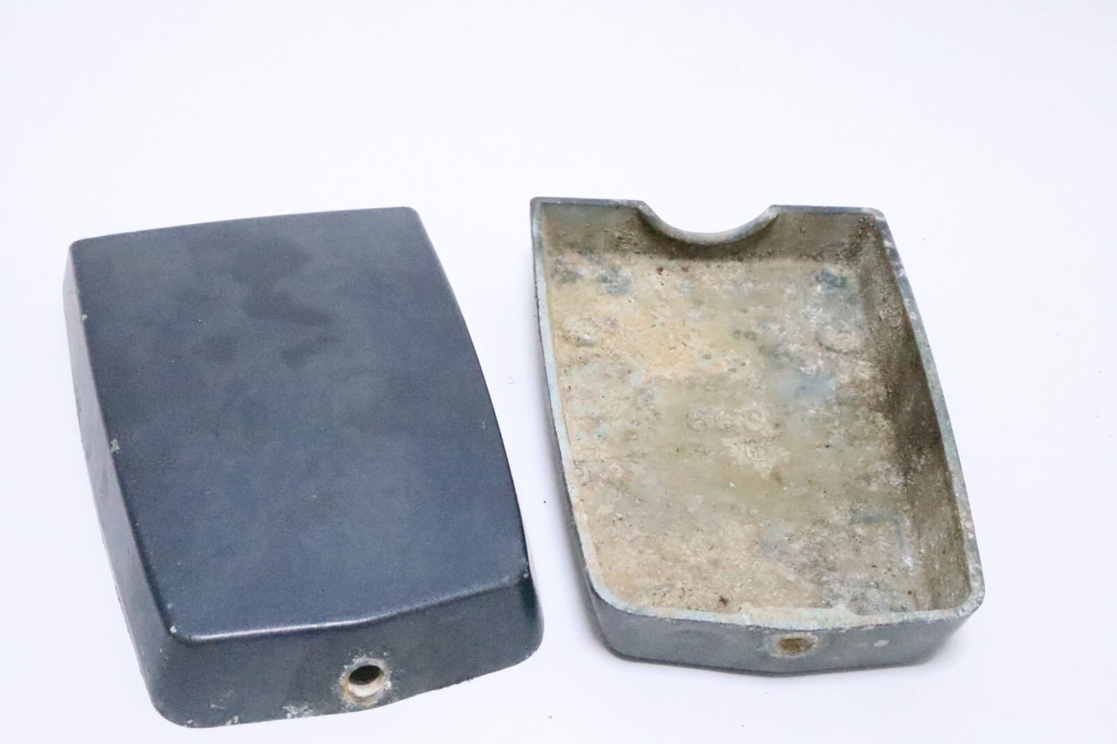 1989-1991 yamaha Mariner Lower Mount Cover 55 85 HP - Image 9