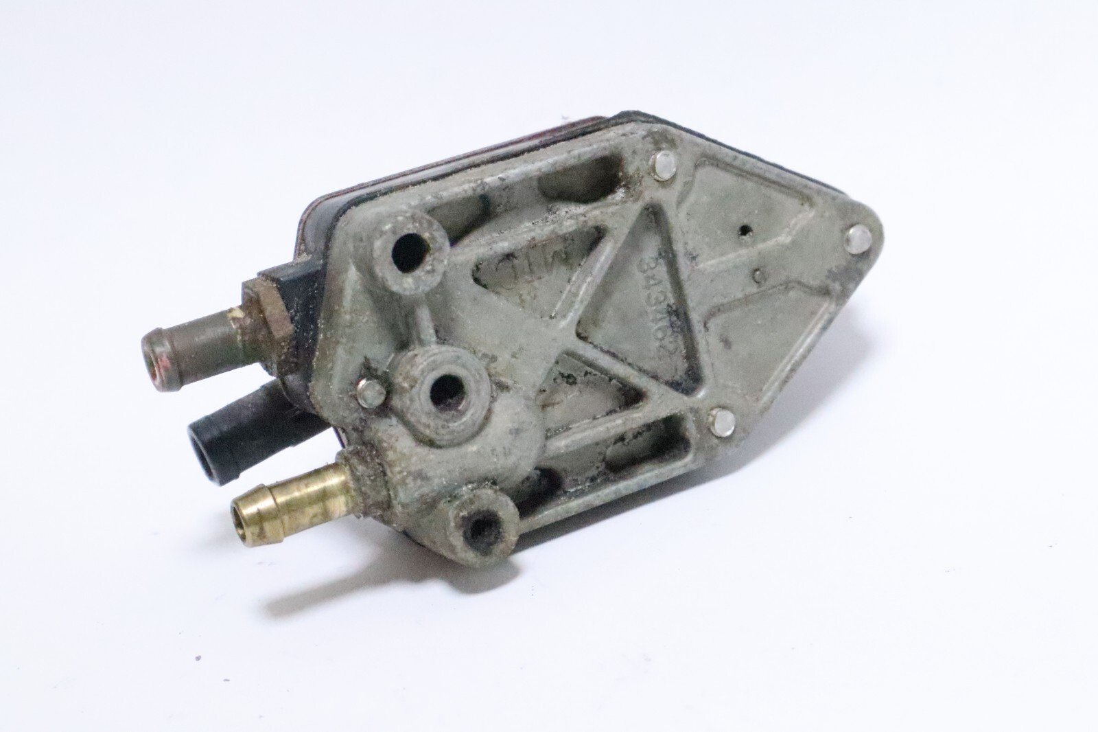 Johnson Evinrude OMC Fuel Pump Assembly 0438562 0434728 343462 D3 - Image 8