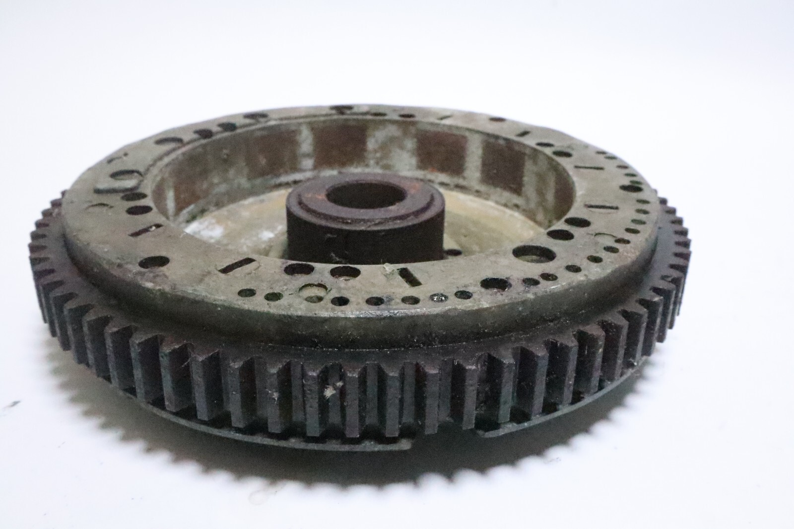 Evinrude Johnson 60 HP 2 Stroke FLYWHEEL ASSY. 0583222 583222 - Image 9