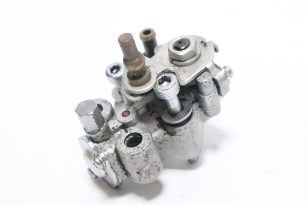 16100-87D30 PUMP ASSY, OIL  SUZUKI 150-200-225 HP efi  USED - Image 8