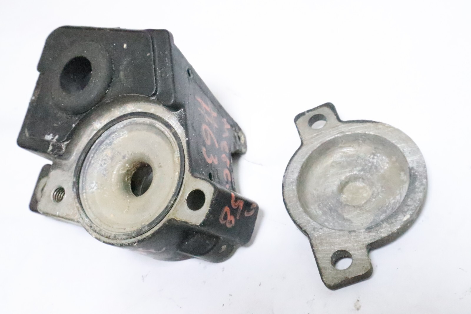 66843T Coil Mounting Bracket for Mercury 35 Hp Outboards 1987-89 - Image 13