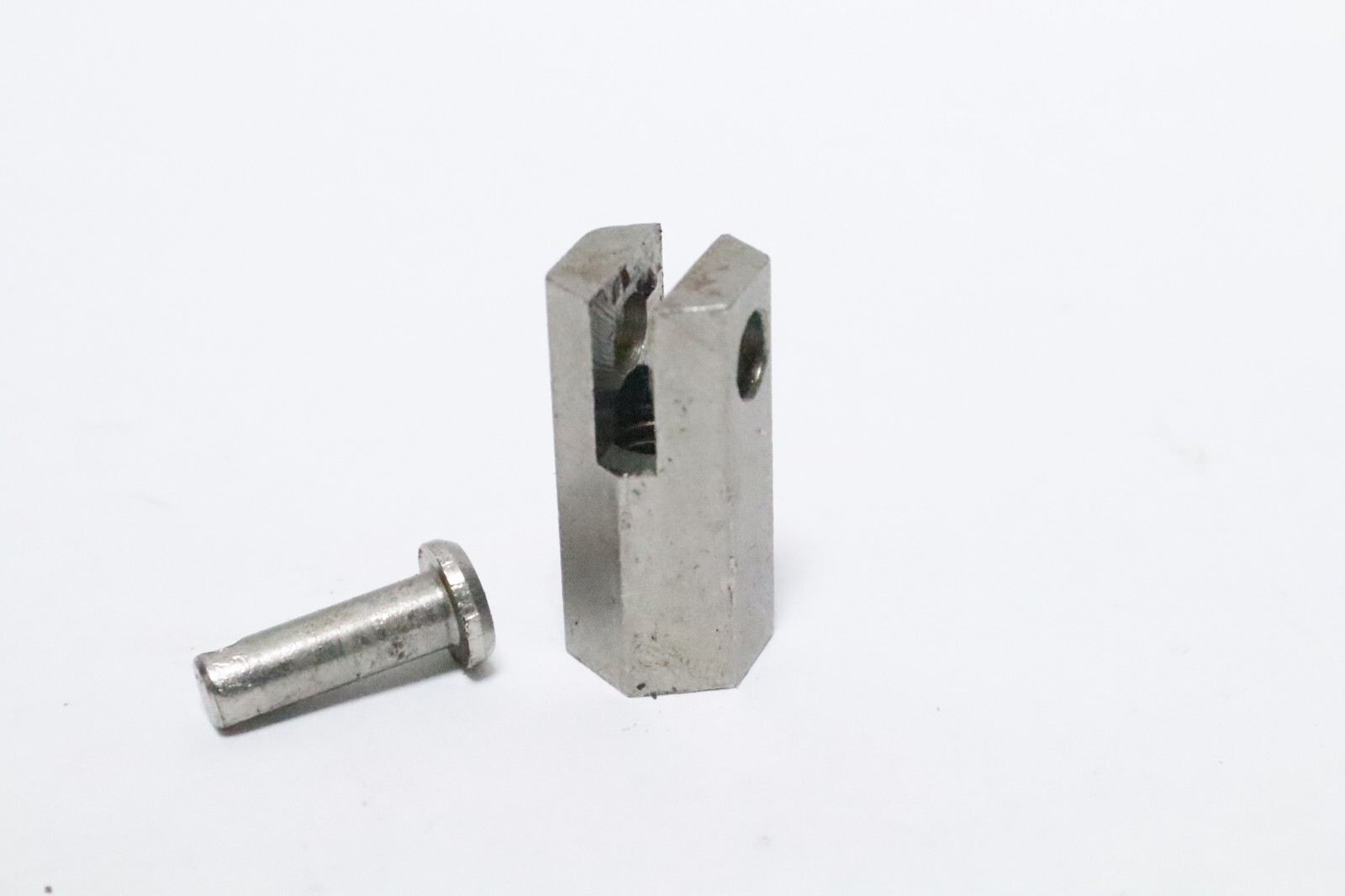 Genuine Suzuki DT 115 140 HP 23315-94510 Clutch Rod Connector - Image 10