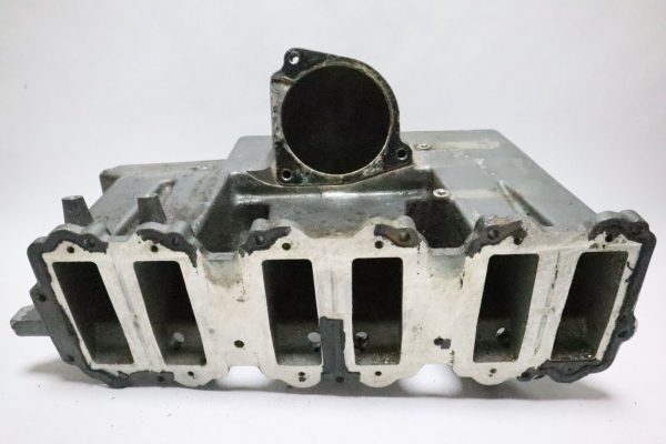 13110-92E12-0ED Suzuki gt150 1987-1997 Inlet Manifold 150 200 225 HP 2-Stroke V6  USED - Image 4