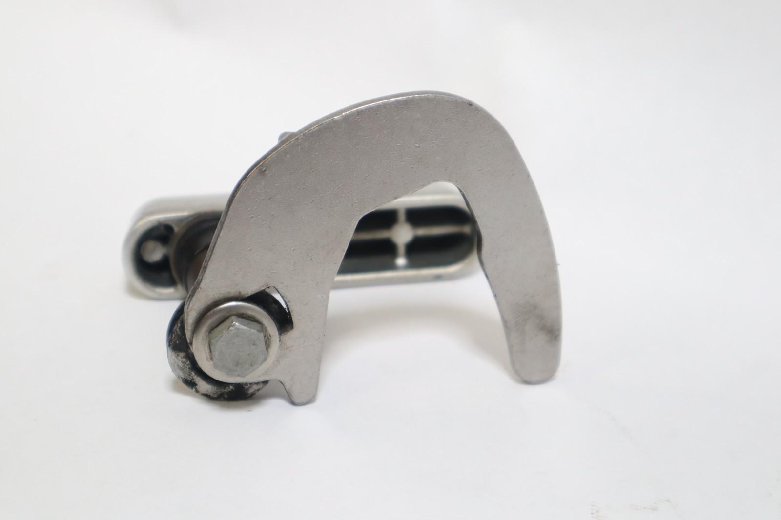 Honda BF90 Cowling Latch & Hook 63201-ZW1-000ZA 63202-ZW1-000 - Image 4