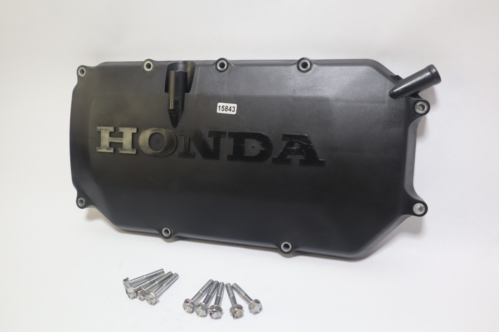 1997 Honda 75hp 4 Stroke Bf75 Outboard Rocker Cover - Image 3