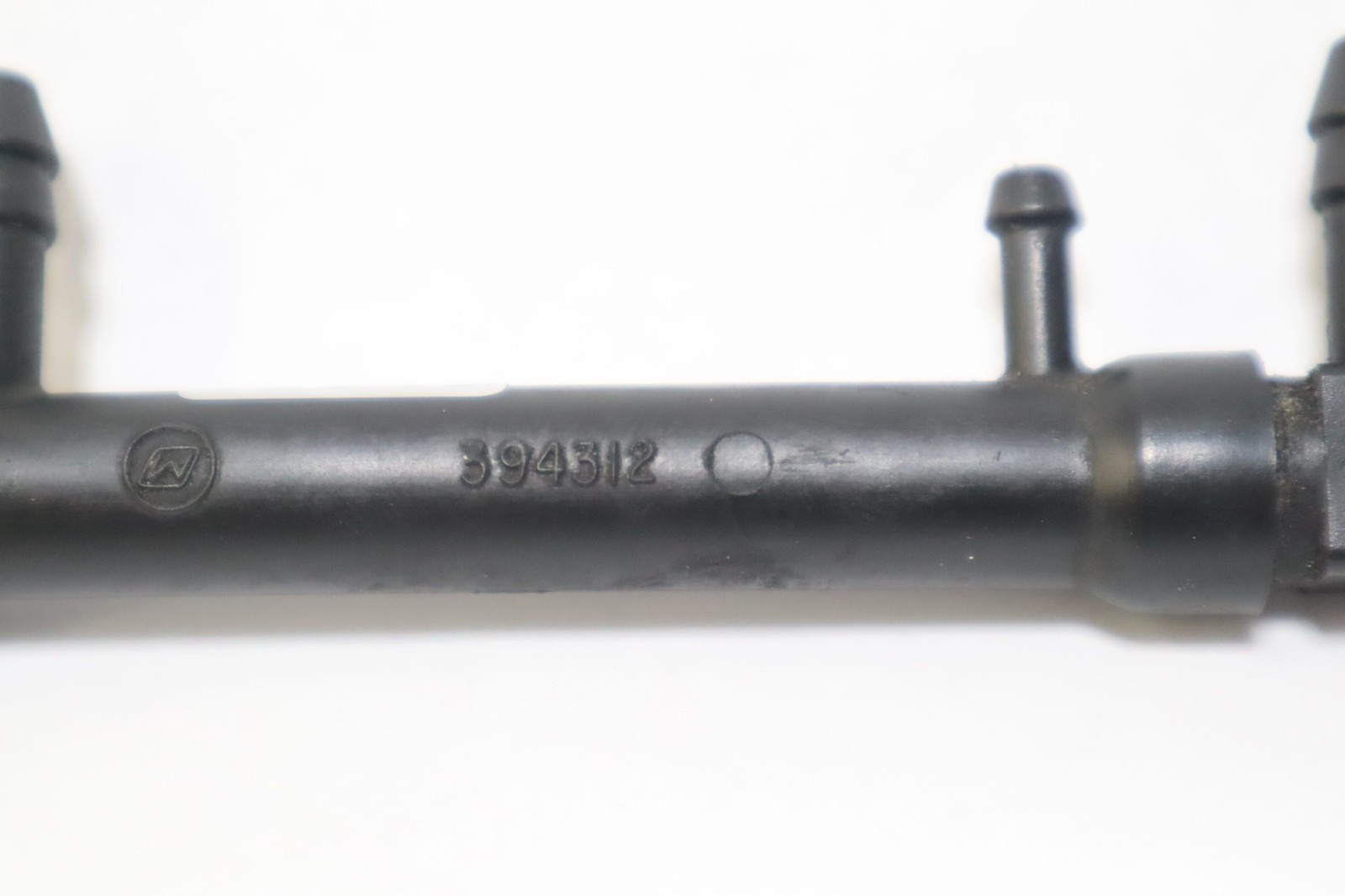 JOHNSON EVINRUDE 88 90 100 112 115 140HP FUEL MANIFOLD 394312 0394312 - Image 3