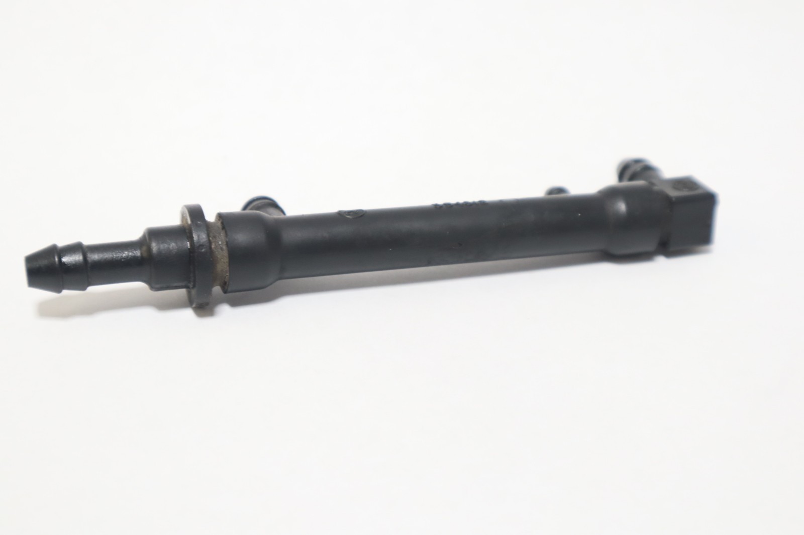 JOHNSON EVINRUDE 88 90 100 112 115 140HP FUEL MANIFOLD 394312 0394312 - Image 7