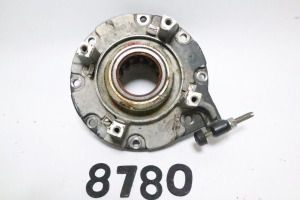 Evinrude Johnson Upper Crankshaft End Cap 328620 V4 V6 Outboard Boat Motor   USED - Image 14