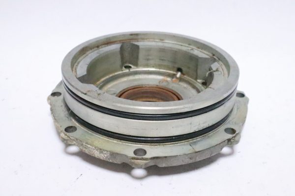 0434792  337083 CRANKCASE HEAD ASSY EVINRUDE  120HP--300HP 2000+  USED - Image 11