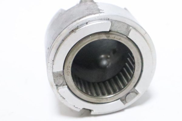 391365 Johnson Evinrude 1984-2001 Bearing Housing 40 50 55 60 65 70 + HP USED - Image 2