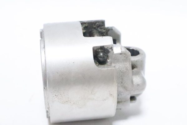 391365 Johnson Evinrude 1984-2001 Bearing Housing 40 50 55 60 65 70 + HP USED - Image 10