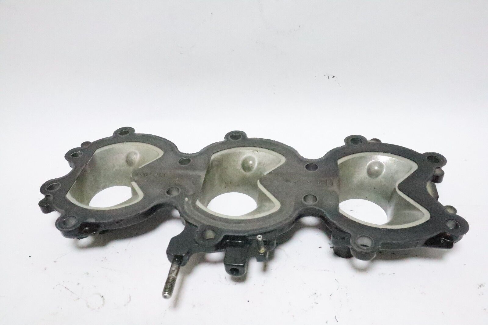 827998A1 Mercury Mariner 30-60 Hp Outboard Induction Manifold 827998C1 USED - Image 10